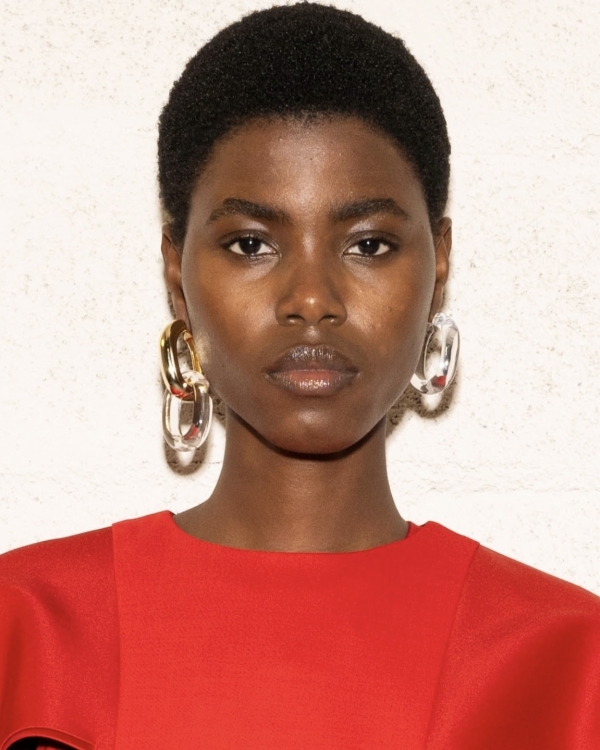 Прозрачные, как стекло, цепи и браслеты-гиганты: 10