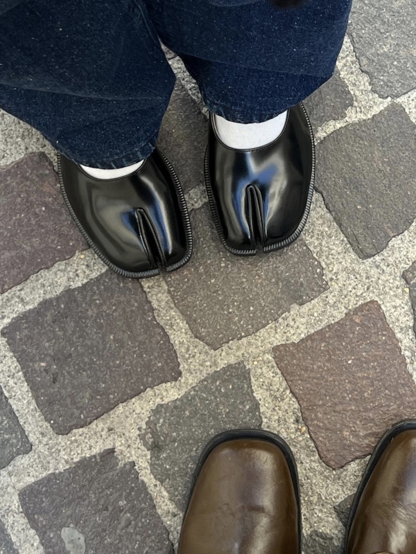 Tabi Shoes: рассказываем, с чем носить самую