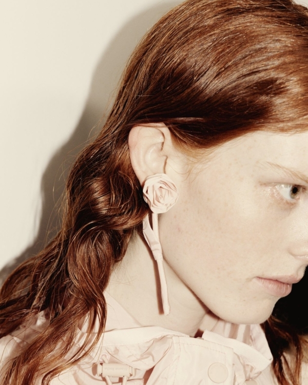 Прозрачные, как стекло, цепи и браслеты-гиганты: 10