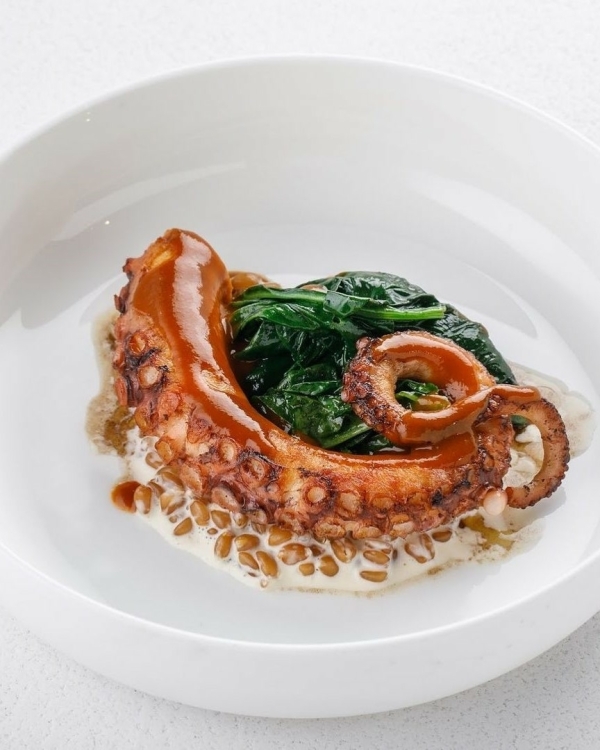 Осень в Петербурге: 8 уютных ресторанов для