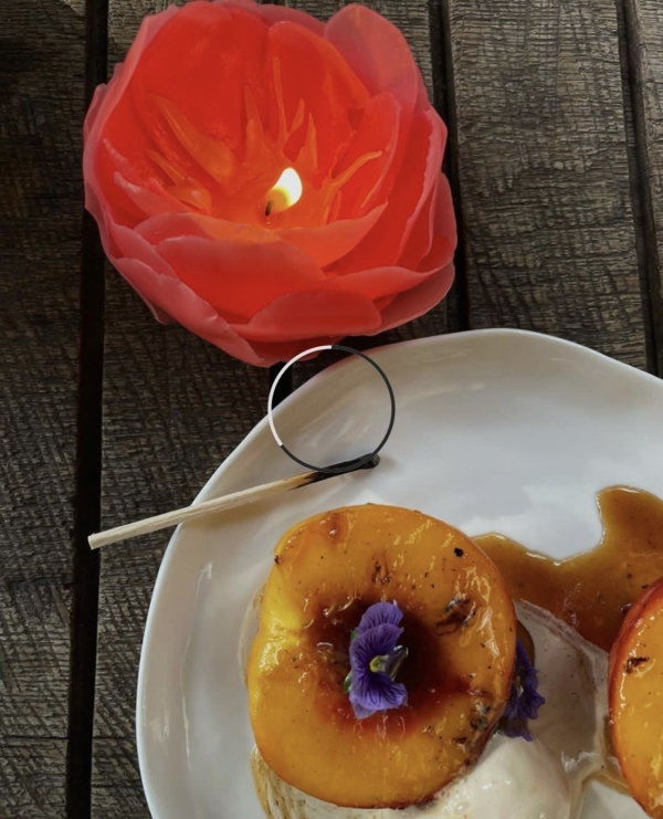 Электроакустический концерт, блины с угрем и маркет