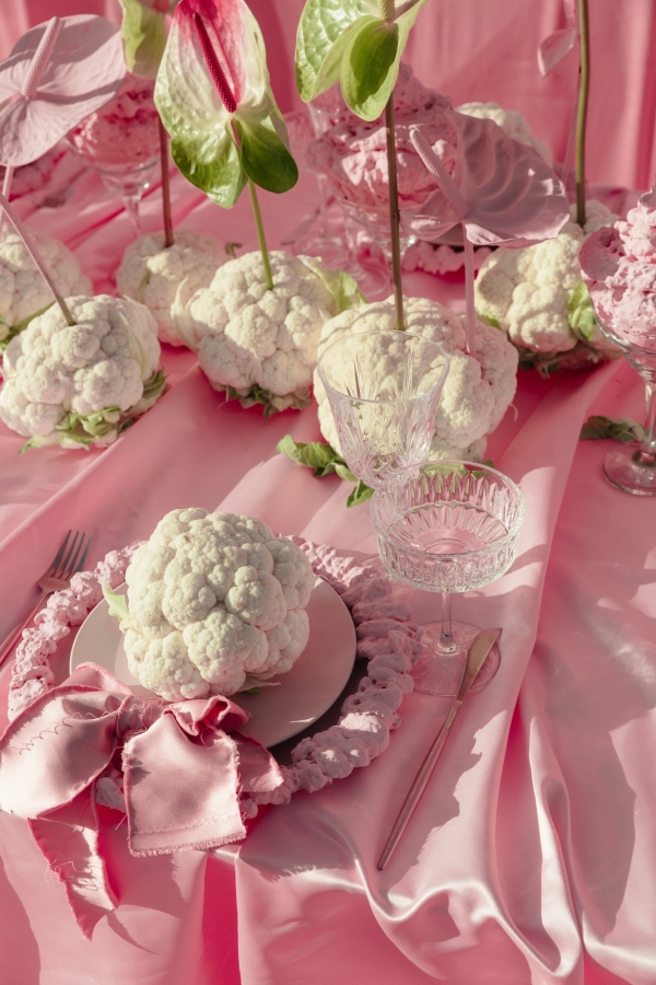 Взрыв бабл-гам на камерном ужине в честь