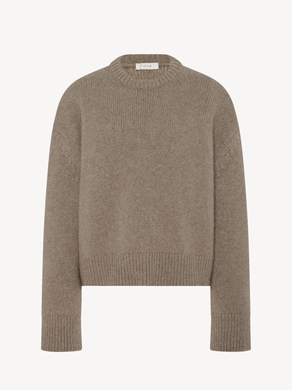 Шоколадный — новый черный: 30 предметов гардероба