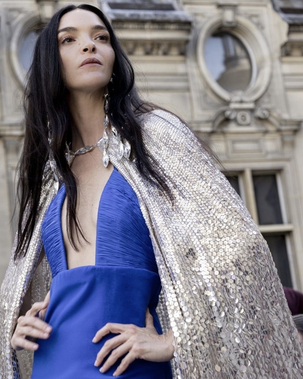 Сила кейпа или как сделать образ невесты