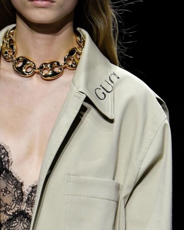 Прозрачные, как стекло, цепи и браслеты-гиганты: 10