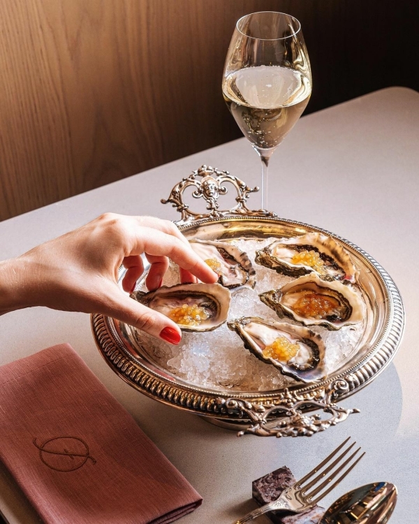 Осень в Петербурге: 8 уютных ресторанов для