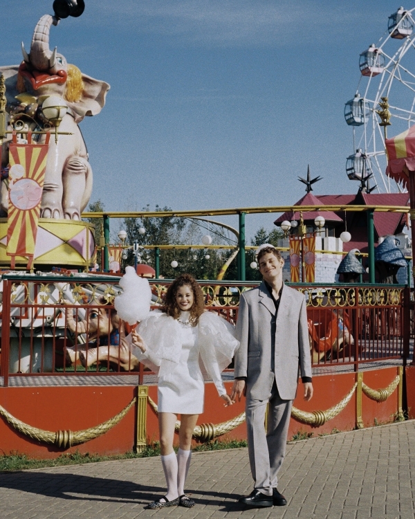 Парк аттракционов и бунтарский дух в новой