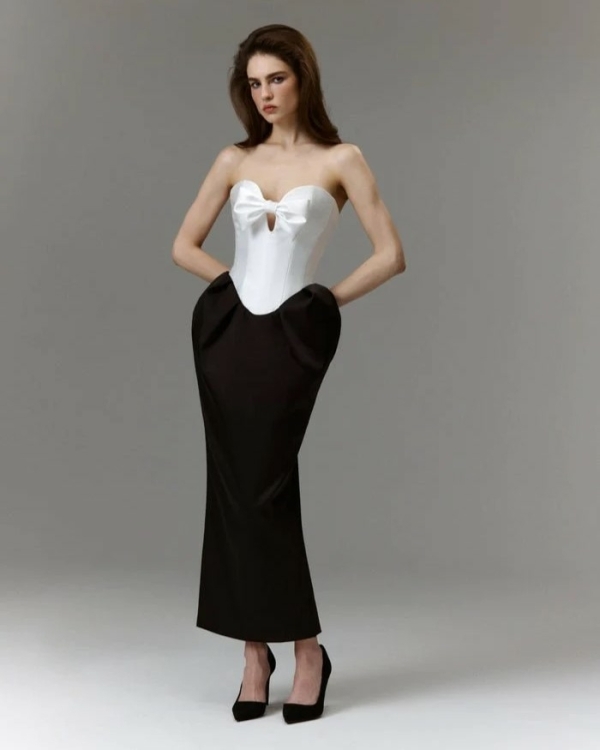 Черным по белому: 16 монохромных образов для