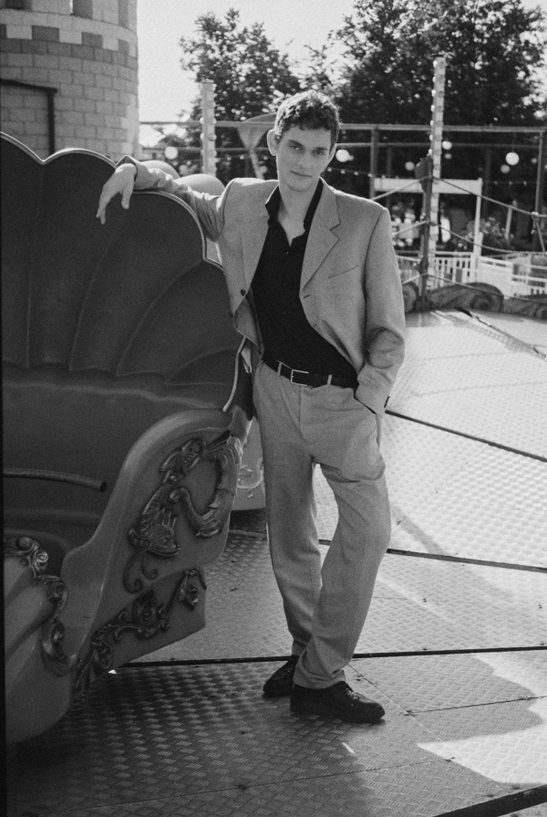 Парк аттракционов и бунтарский дух в новой