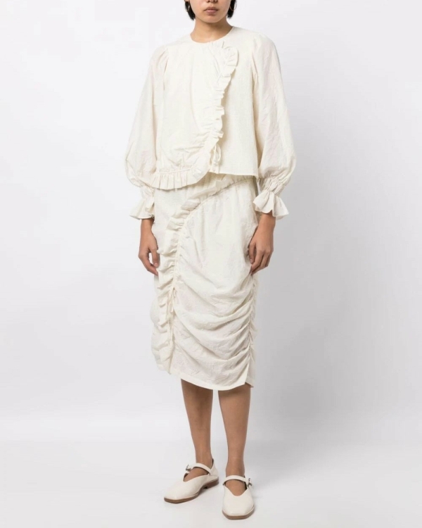 Свадьба, но не в платье: стильные белые