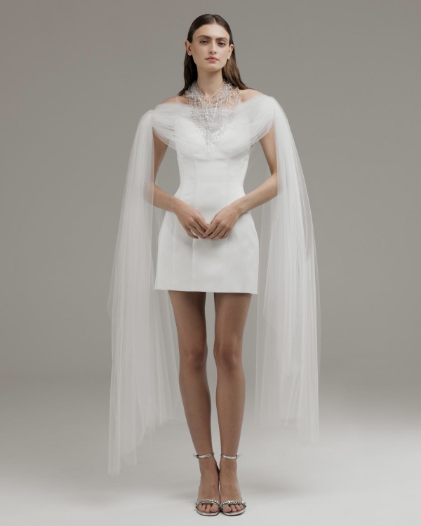 Сила кейпа или как сделать образ невесты