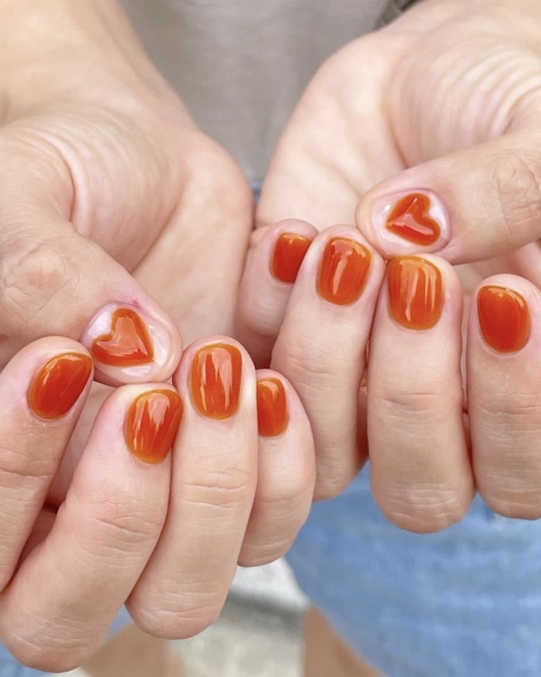 50 оттенков красного, анималистичный принт и стразы: