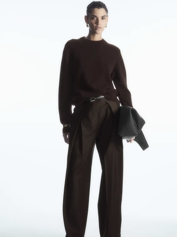 Шоколадный — новый черный: 30 предметов гардероба