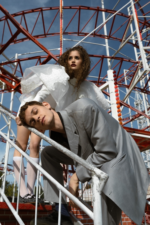 Парк аттракционов и бунтарский дух в новой