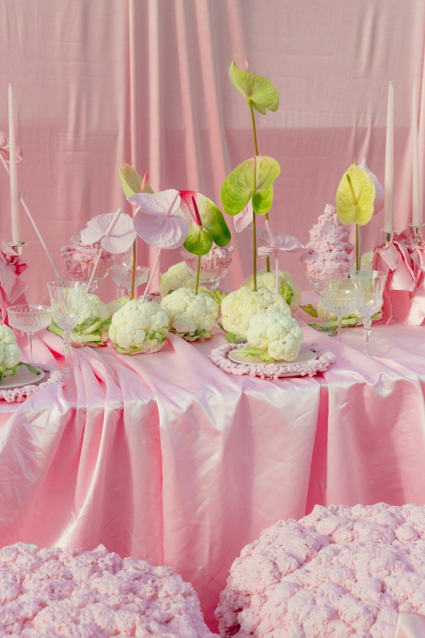 Взрыв бабл-гам на камерном ужине в честь