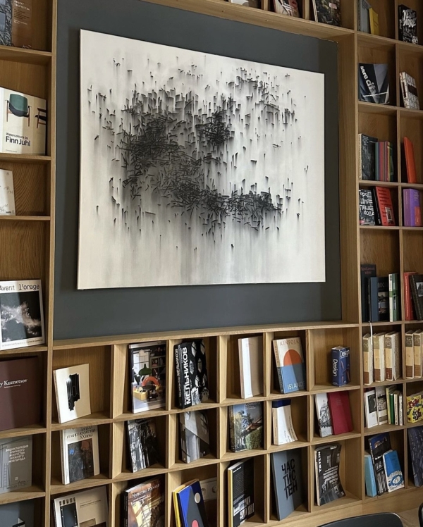 Электроакустический концерт, блины с угрем и маркет