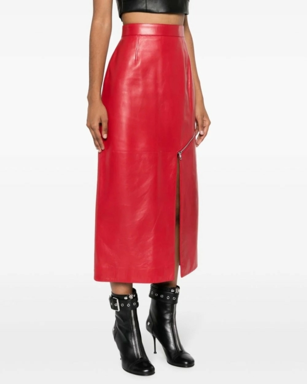 26 красных кожаных вещей, которые точно притянут