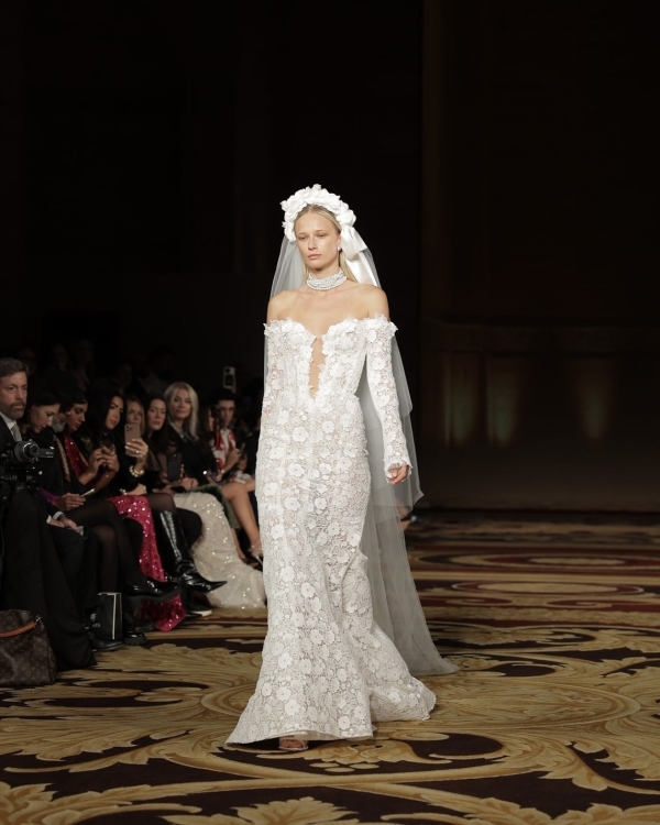 Самые запоминающиеся коллекции для невест с Недели