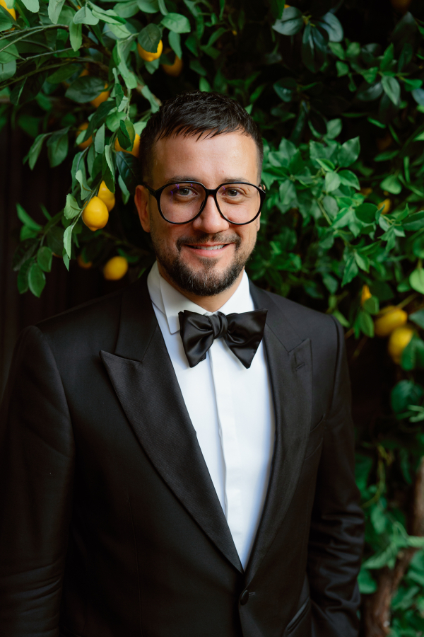 Ведущие Стас Зубков