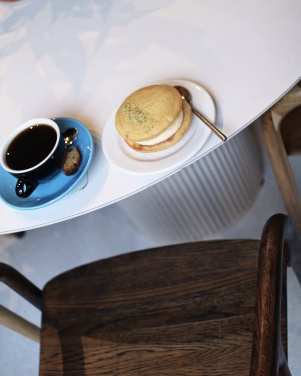 Начинаем день красиво. Где позавтракать в Петербурге?