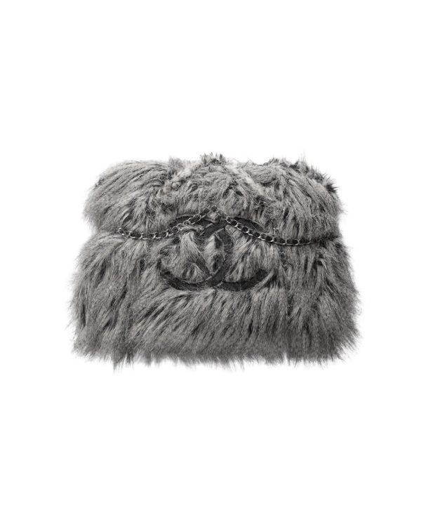 Пятьдесят оттенков серого: пополняем гардероб вещами цвета