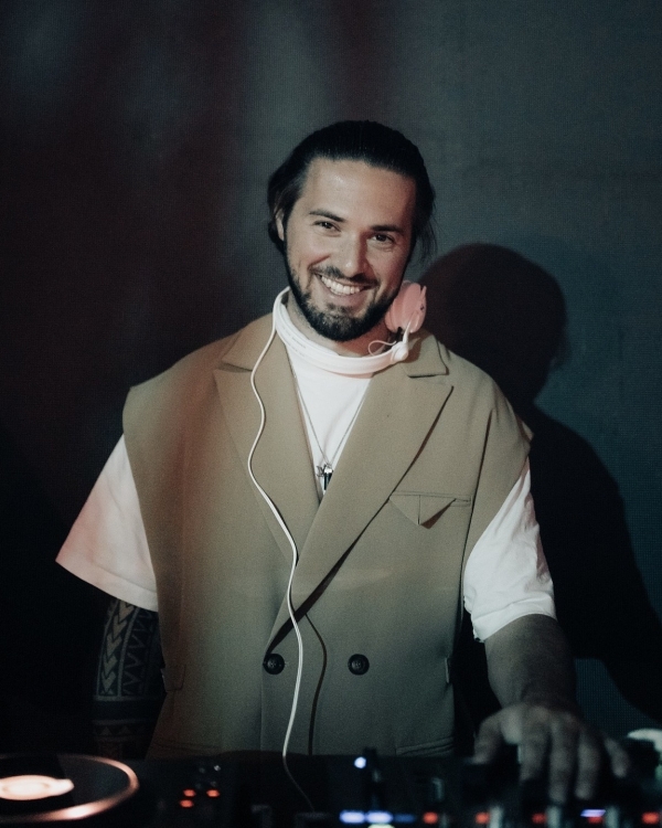 Видели ночь! Какого диджея пригласить на корпоратив?