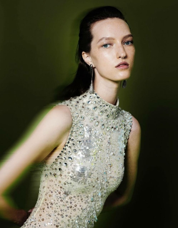 Рассматриваем новую обложку Vogue Portugal