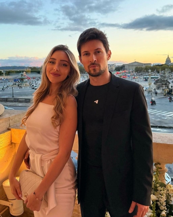 Павел Дуров женился?