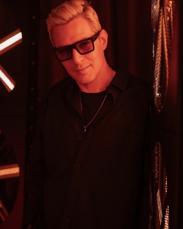 Видели ночь! Какого диджея пригласить на корпоратив?