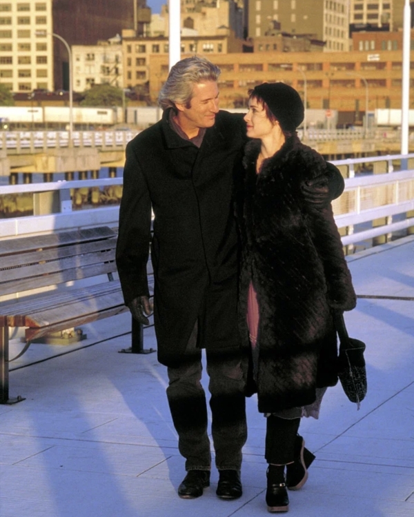 Закупаемся искусством на Cosmoscow, пробуем моллюсков в