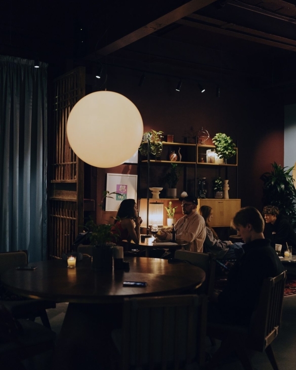 Коротаем вечер с ДиКаприо и Томом Хэнксом,