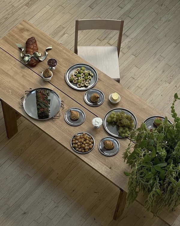 В каких цветах украшать дом на Новый