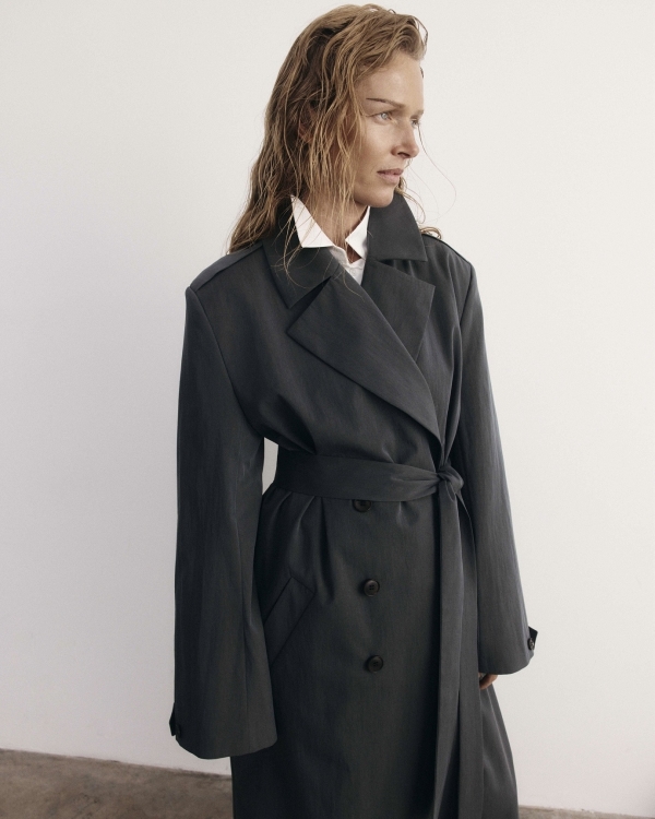 Пятьдесят оттенков серого: пополняем гардероб вещами цвета