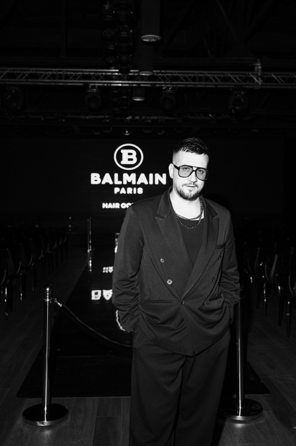 Ведущие Стас Зубков