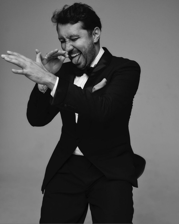 Какого ведущего выбрать на корпоратив 2025? Лучшего!