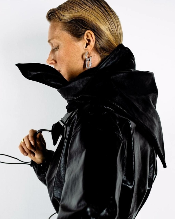 Легким движением руки. Укладки, которые визуально стройнят