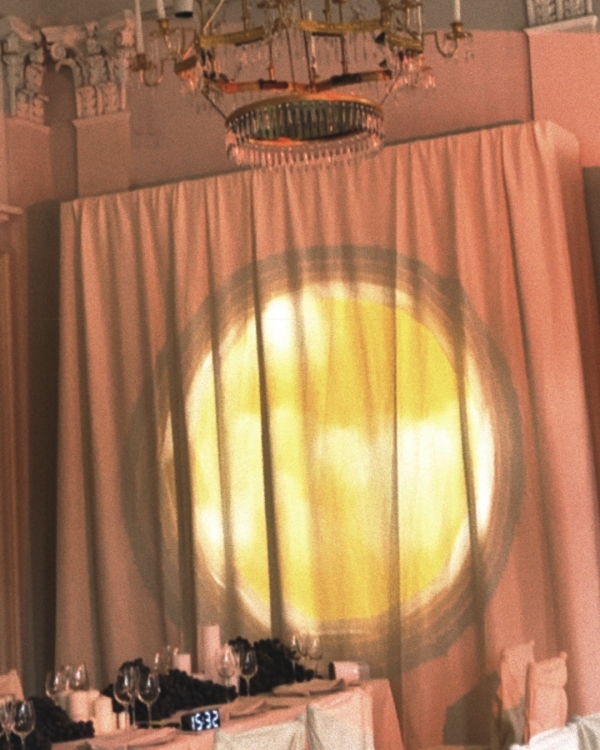 Атмосфера тайны и камерного шарма на дне