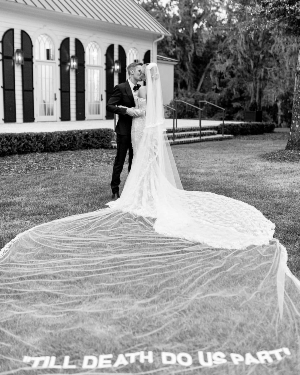 Где найти свадебное платье, как у Хейли