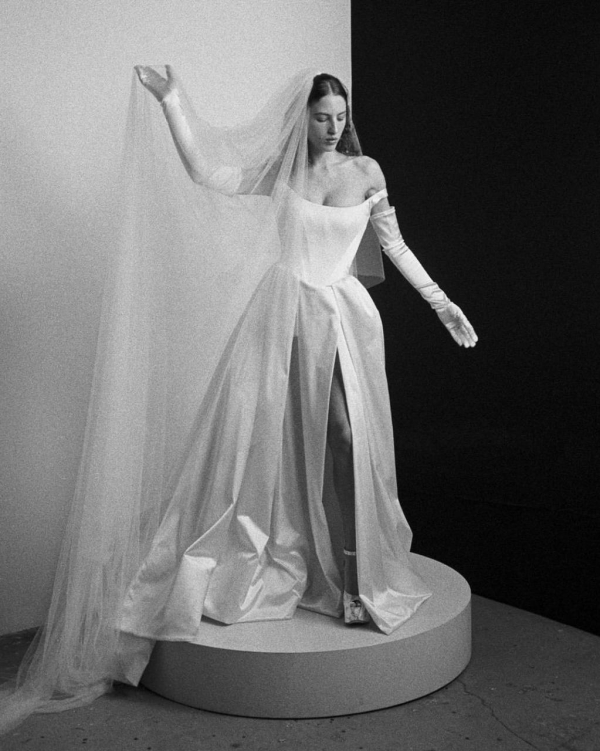 Где купить свадебное платье с корсетом?