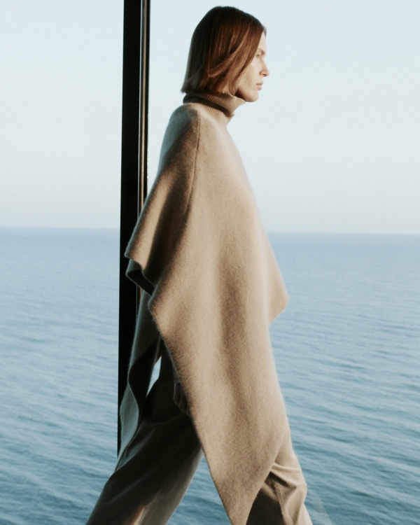 Хочется нового? Вот кейп — самая модная