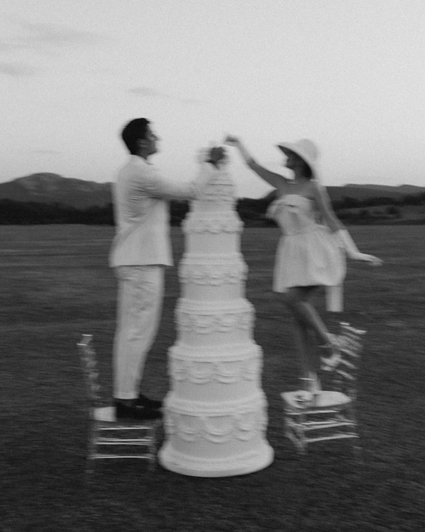 Поднимем бокалы! Разбираем правила этикета тостов на