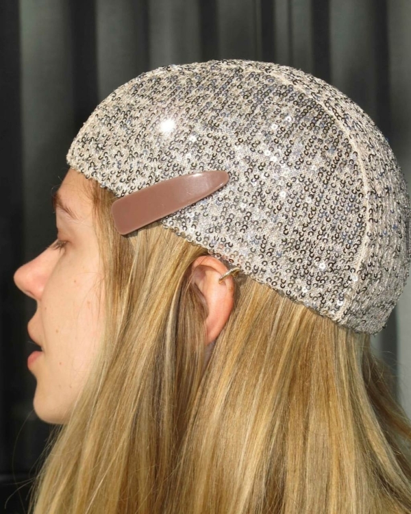 Легким движением руки. Укладки, которые визуально стройнят