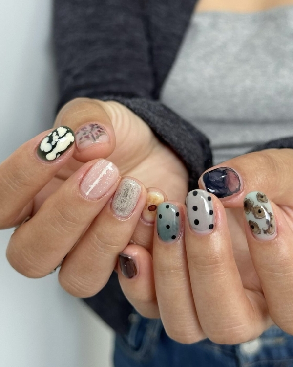 Идеи маникюра на Новый год 2025