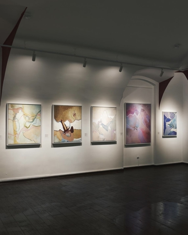 Вдохновляемся красным в Третьяковке, смотрим ужастик в