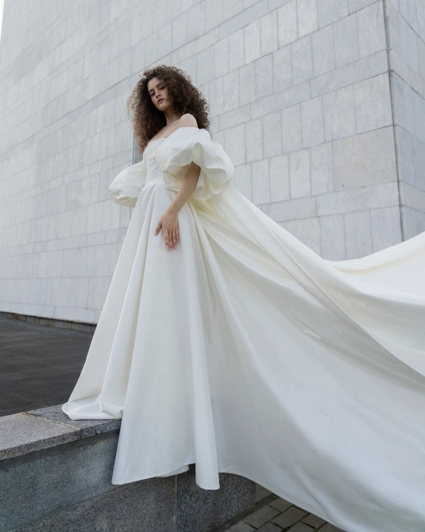 Это оно! Показываем актуальные модели пышного свадебного