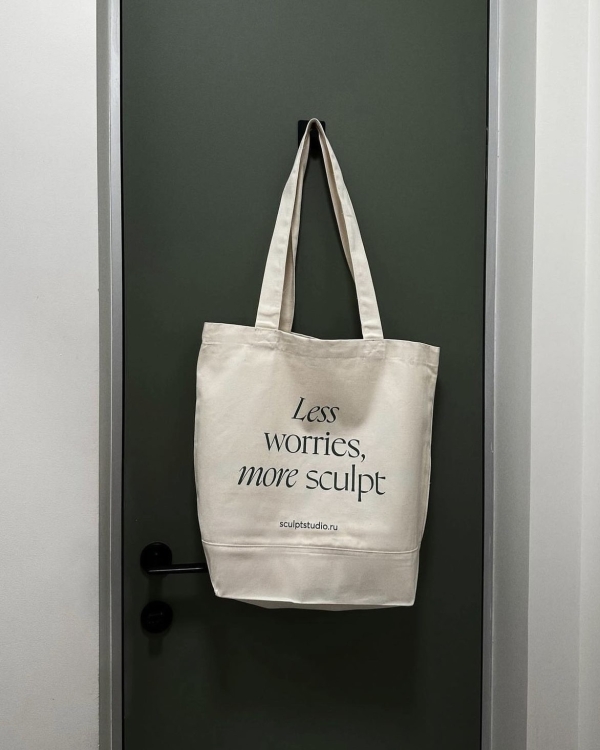 Закупаемся искусством на Cosmoscow, пробуем моллюсков в