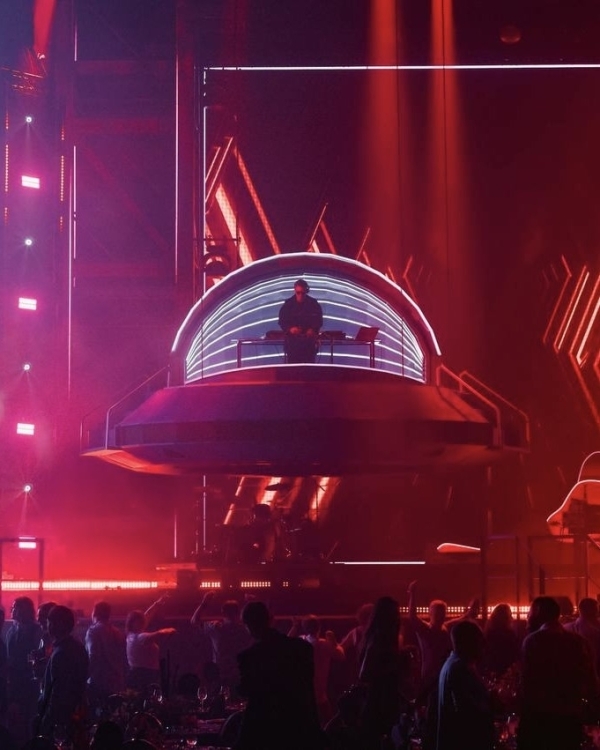 Видели ночь! Какого диджея пригласить на корпоратив?