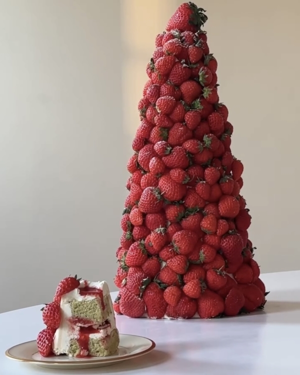 В каких цветах украшать дом на Новый