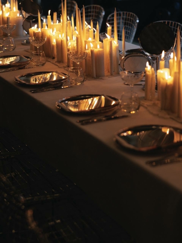 Заброшенный дворец и «несвадебная» программа: внутри свадьбы