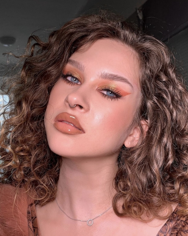 Секреты красоты: 15 бьюти-инфлюенсеров, которые изменят ваш